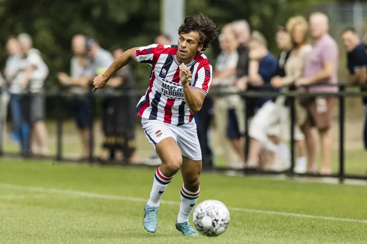 O21 verliest nipt van koploper