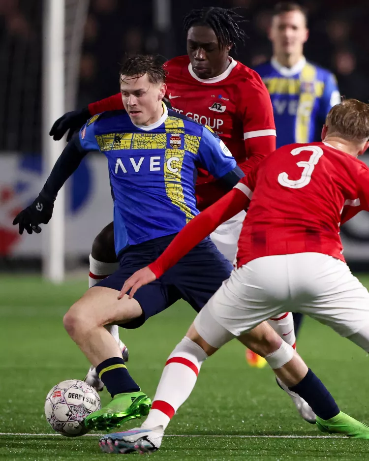 Alles op de aanval in Wijdewormer