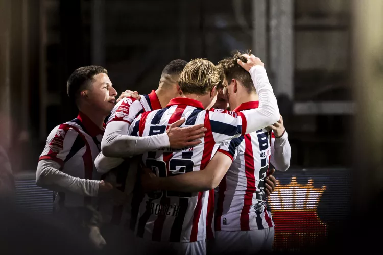 Willem II blijft op koers