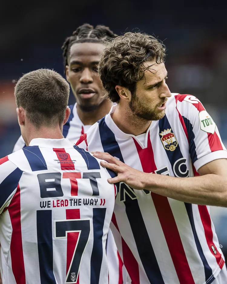 Willem II wint overtuigend van ADO Den Haag in oefenduel