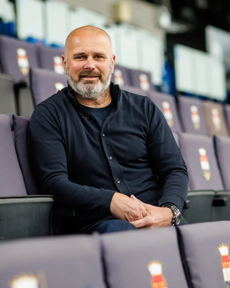 Hellemons verlengt contract tot en met 2029