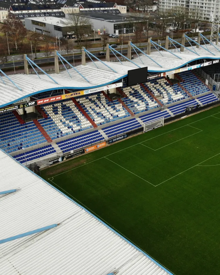 Willem II ontvangt SC Cambuur bij opening van vernieuwde KingSide