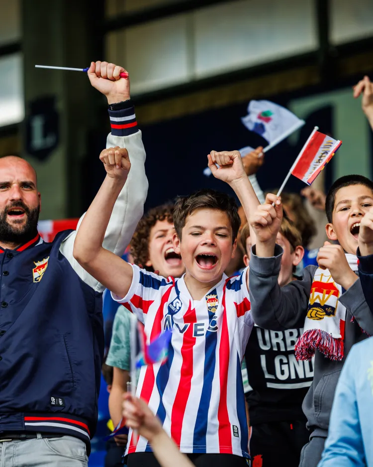 E-sporttoernooi in het Koning Willem II stadion brengt jongeren samen