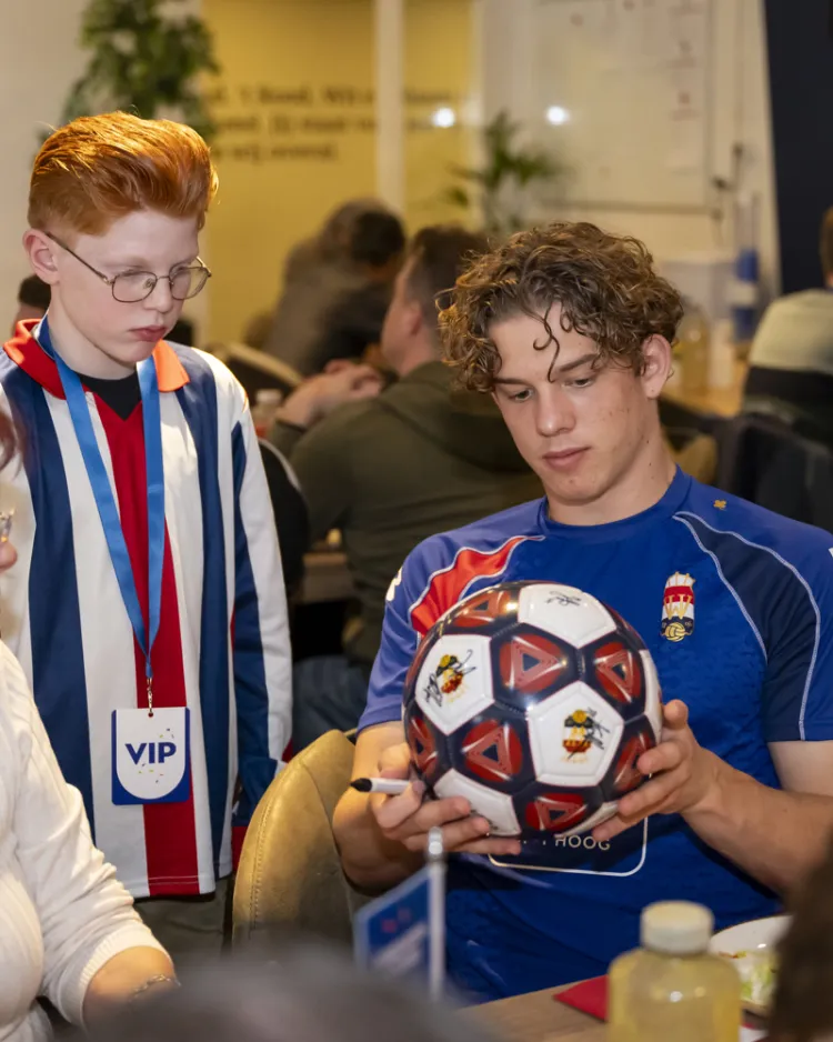 VriendenLoterij op bezoek in het Koning Willem II stadion